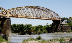 Imagen Puente ferroviario de Perquilauquén Imagen Puente ferroviario de Perquilauquén